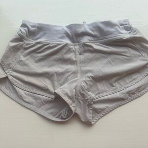 IVIVVA WHITE SHORTS SIZE 0